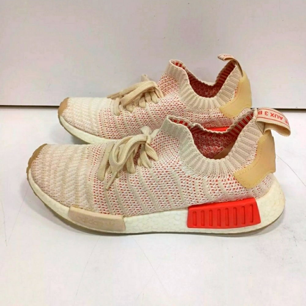Adidas Primeknit Boost Running Tennis Shoes Sneakers Size 9